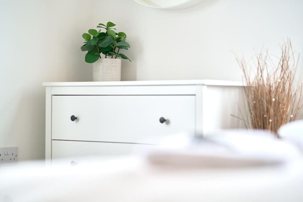 York City Central Apartment And Coffee Shop Экстерьер фото