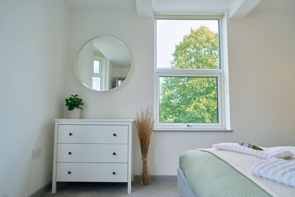 York City Central Apartment And Coffee Shop Экстерьер фото