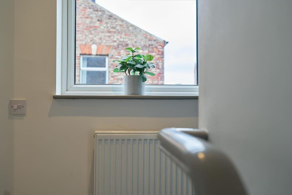 York City Central Apartment And Coffee Shop Экстерьер фото