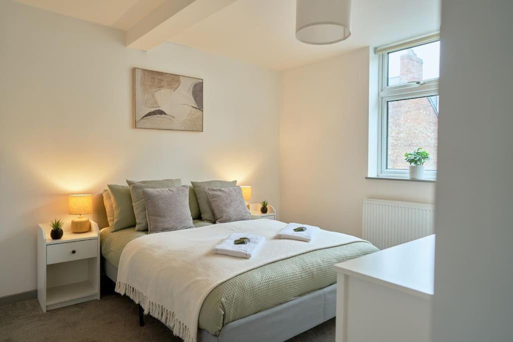 York City Central Apartment And Coffee Shop Экстерьер фото