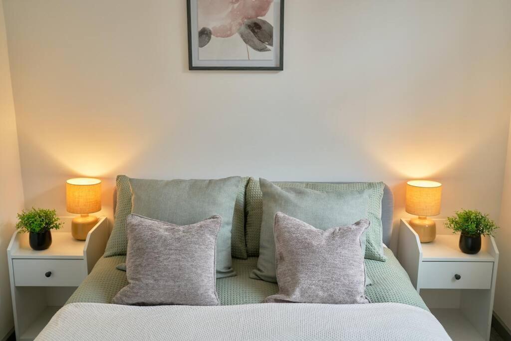 York City Central Apartment And Coffee Shop Экстерьер фото